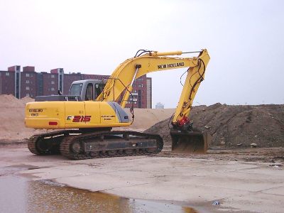 Экскаватор Cobelco New Holland.jpg